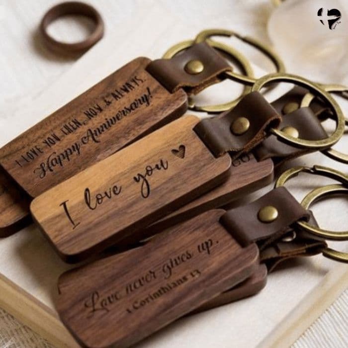 Engraved dad keychain